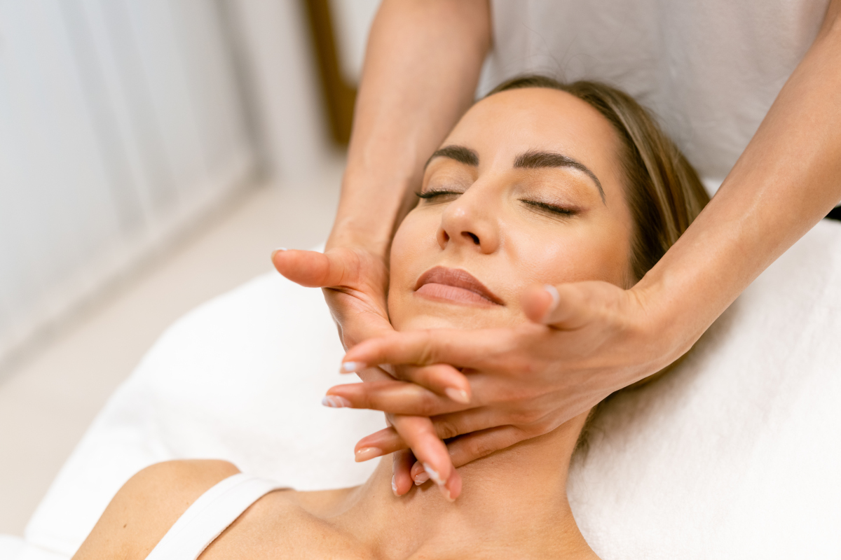 Massage facial